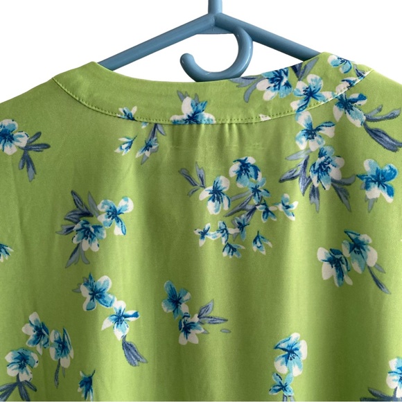 Lily Morgan | Floral Blouse - Picture 12 of 13